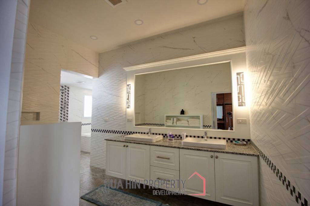 4 Bedroom Pool Villa For Sale