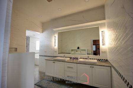 4 Bedroom Pool Villa For Sale