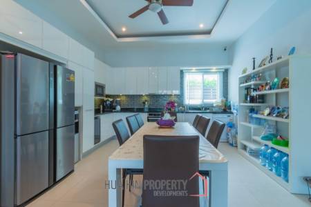 Good Quality 3 Bedroom Pool Villa