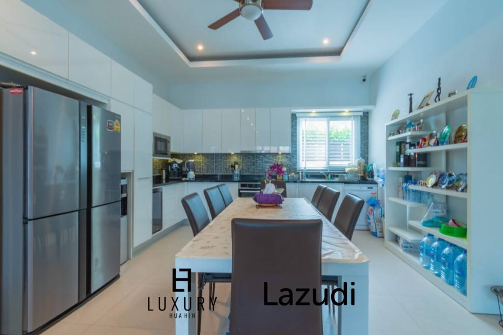 Good Quality 3 Bedroom Pool Villa