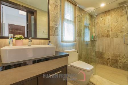 Good Quality 3 Bedroom Pool Villa
