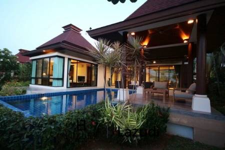 600 Kvm 3 Seng Hus for Salg