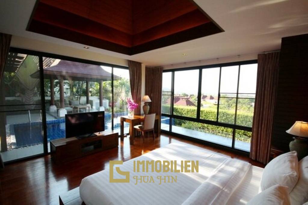 3 Schlafzimmer Pool Villa mit atemberaubender Aussicht