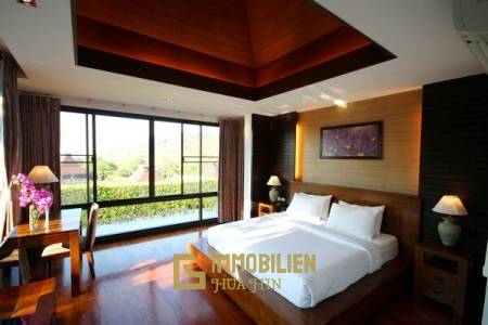 3 Schlafzimmer Pool Villa mit atemberaubender Aussicht