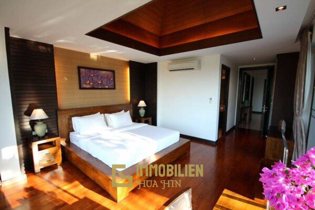 3 Schlafzimmer Pool Villa mit atemberaubender Aussicht