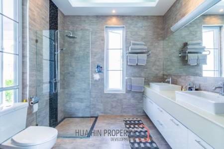 Good quality 3 Bedroom Pool Villa