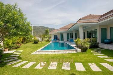 Luxury 4 Bedroom Pool Villa