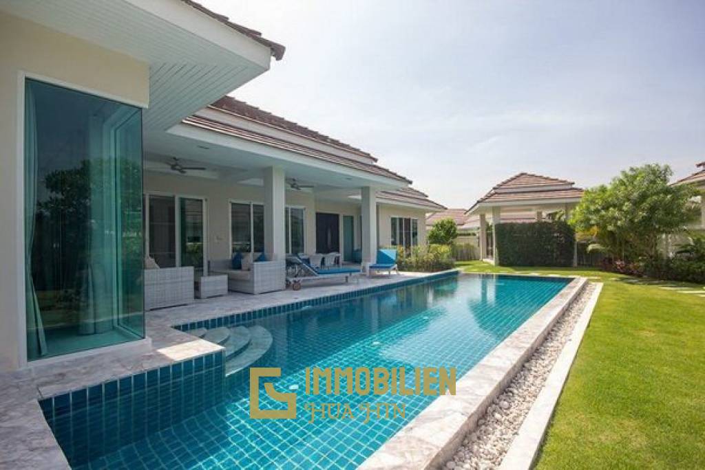 Luxury 4 Bedroom Pool Villa