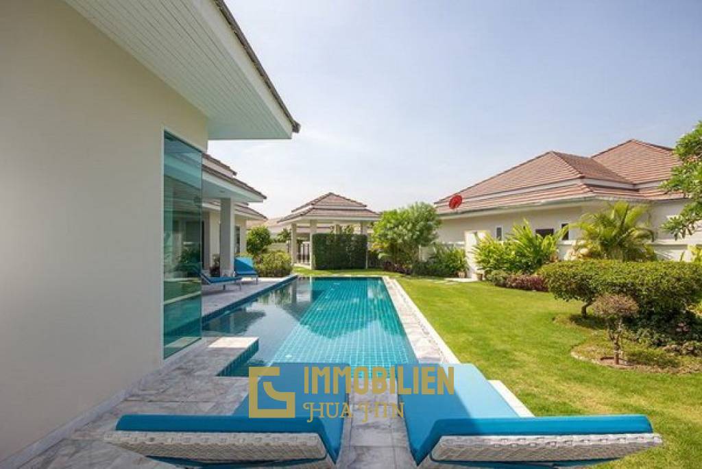 Luxury 4 Bedroom Pool Villa
