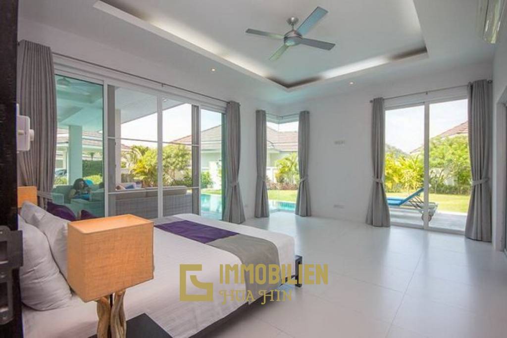 Luxury 4 Bedroom Pool Villa