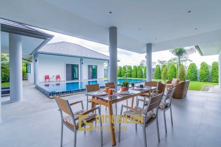 Ansprechende Villa mit 3 Schlafzimmern und Pool