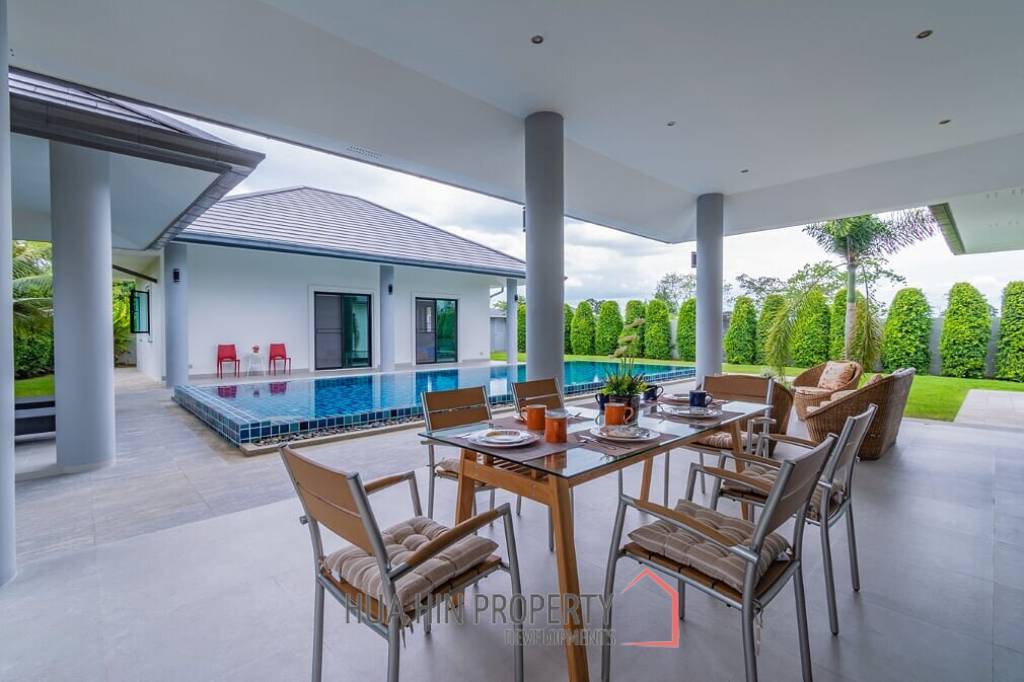 Luxury 3 Bedroom Pool Villa