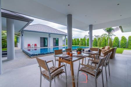 Luxury 3 Bedroom Pool Villa