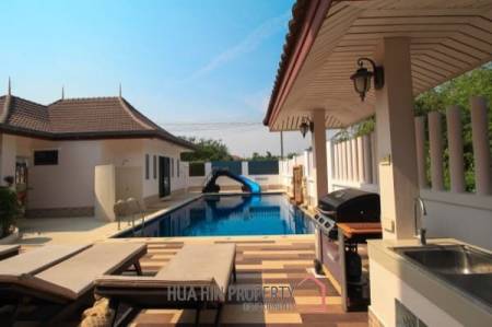 Great Design 3 Storey Pool Villa with great views
