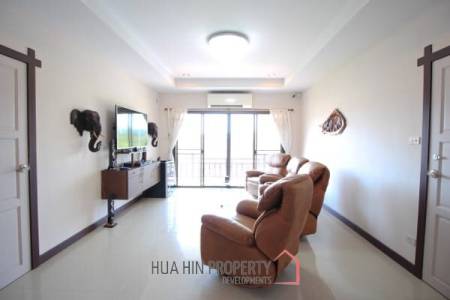 Great Design 3 Storey Pool Villa with great views