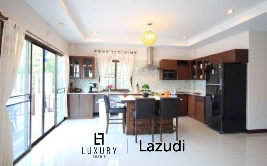 Great Design 3 Storey Pool Villa with great views