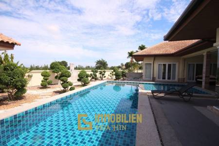 Gute Qualität, 3 Schlafzimmer Pool Villa auf einer schönen end Parzelle
