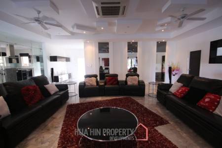Good Quality 3 Bedroom Pool Villa On A Nice End Plot