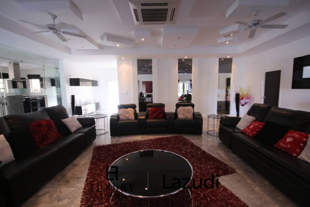 Good Quality 3 Bedroom Pool Villa On A Nice End Plot