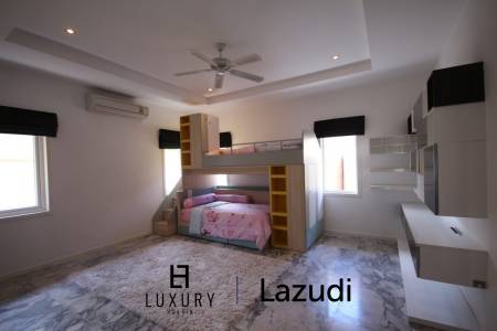 Good Quality 3 Bedroom Pool Villa On A Nice End Plot