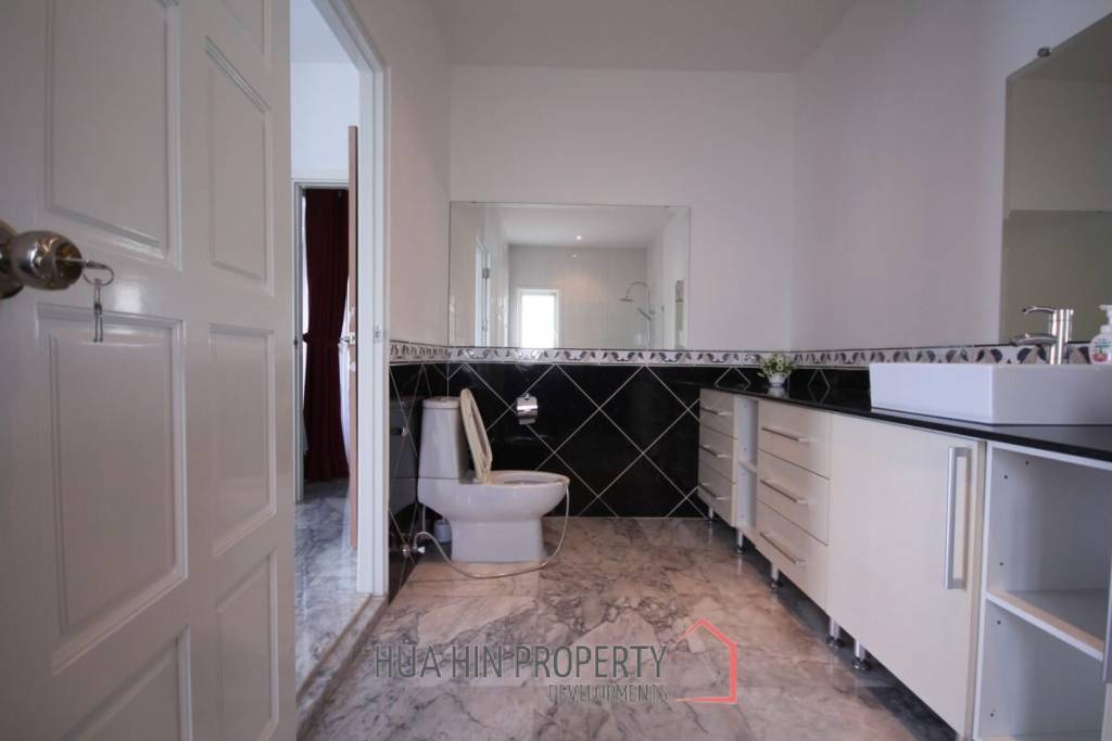Good Quality 3 Bedroom Pool Villa On A Nice End Plot