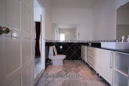 Good Quality 3 Bedroom Pool Villa On A Nice End Plot