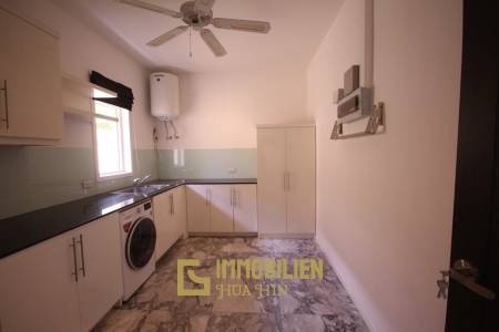 Gute Qualität, 3 Schlafzimmer Pool Villa auf einer schönen end Parzelle