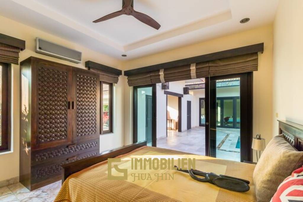 Exclusive Pool Villa im Bali-Stil mit 4 Schlafzimmern