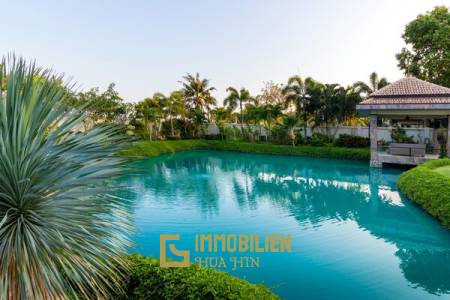 Exclusive Pool Villa im Bali-Stil mit 4 Schlafzimmern