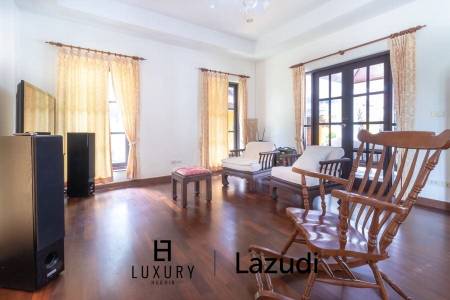 Stunning 3 Bedroom Bali Style Pool Villa in Soi 114