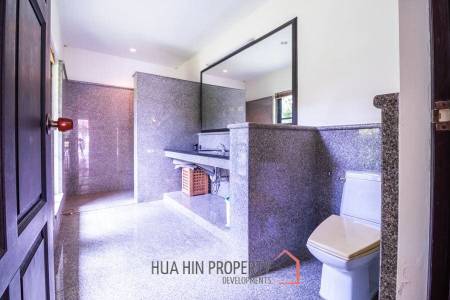 Stunning 3 Bedroom Bali Style Pool Villa in Soi 114