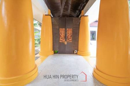 Stunning 3 Bedroom Bali Style Pool Villa in Soi 114