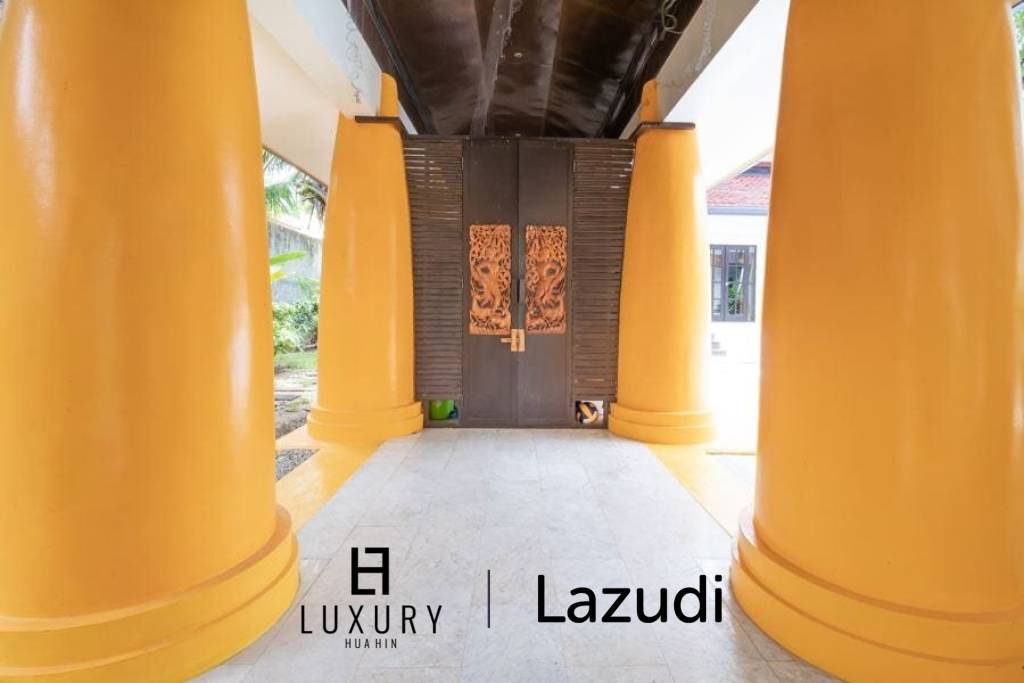 Stunning 3 Bedroom Bali Style Pool Villa in Soi 114