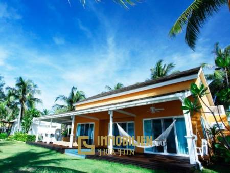 Absolute Beachfront 3 Bedroom Luxury Villa