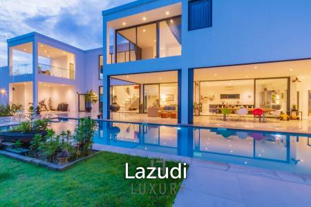 La Lua : Modern 4 Bedroom 2 Storey Villa With Great Views