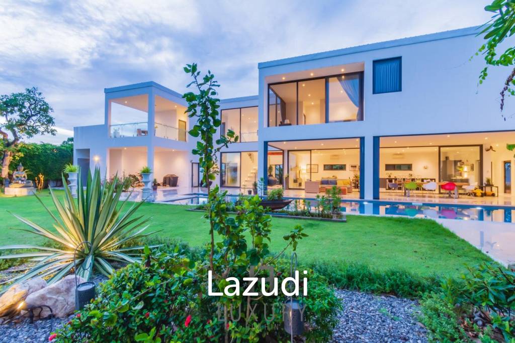 La Lua : Modern 4 Bedroom 2 Storey Villa With Great Views