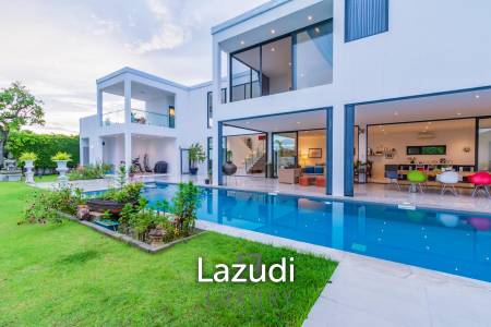 La Lua : Modern 4 Bedroom 2 Storey Villa With Great Views