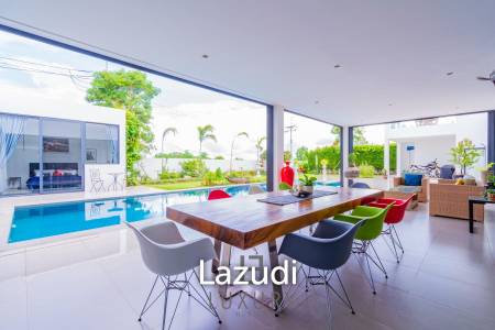 La Lua : Modern 4 Bedroom 2 Storey Villa With Great Views