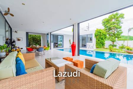 La Lua : Modern 4 Bedroom 2 Storey Villa With Great Views
