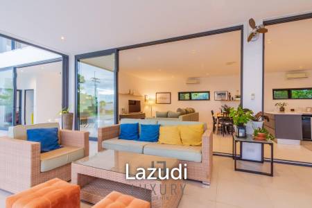 La Lua : Modern 4 Bedroom 2 Storey Villa With Great Views