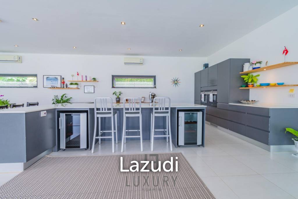 La Lua : Modern 4 Bedroom 2 Storey Villa With Great Views