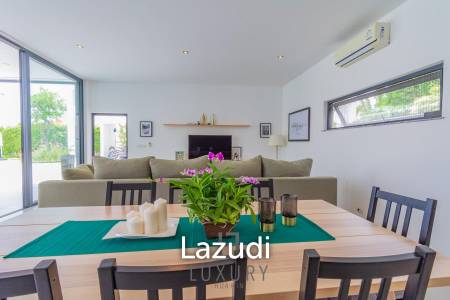 La Lua : Modern 4 Bedroom 2 Storey Villa With Great Views