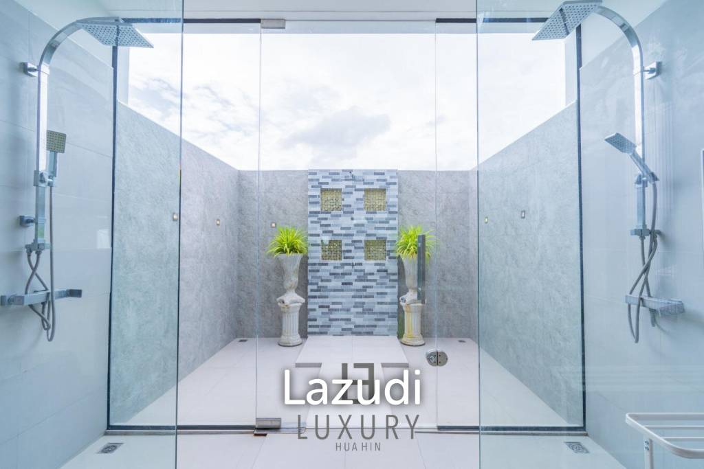 La Lua : Modern 4 Bedroom 2 Storey Villa With Great Views