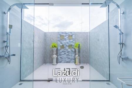 La Lua : Modern 4 Bedroom 2 Storey Villa With Great Views