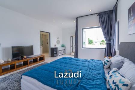 La Lua : Modern 4 Bedroom 2 Storey Villa With Great Views