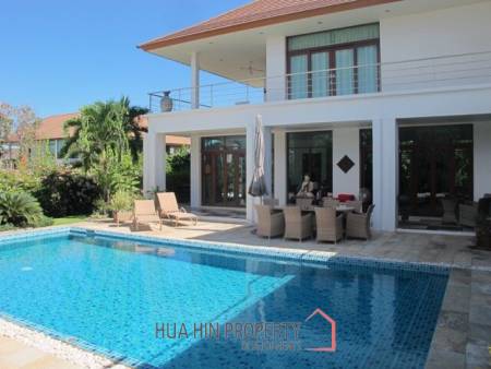 Phu Montra : Luxury 3 Bedroom Pool Villa