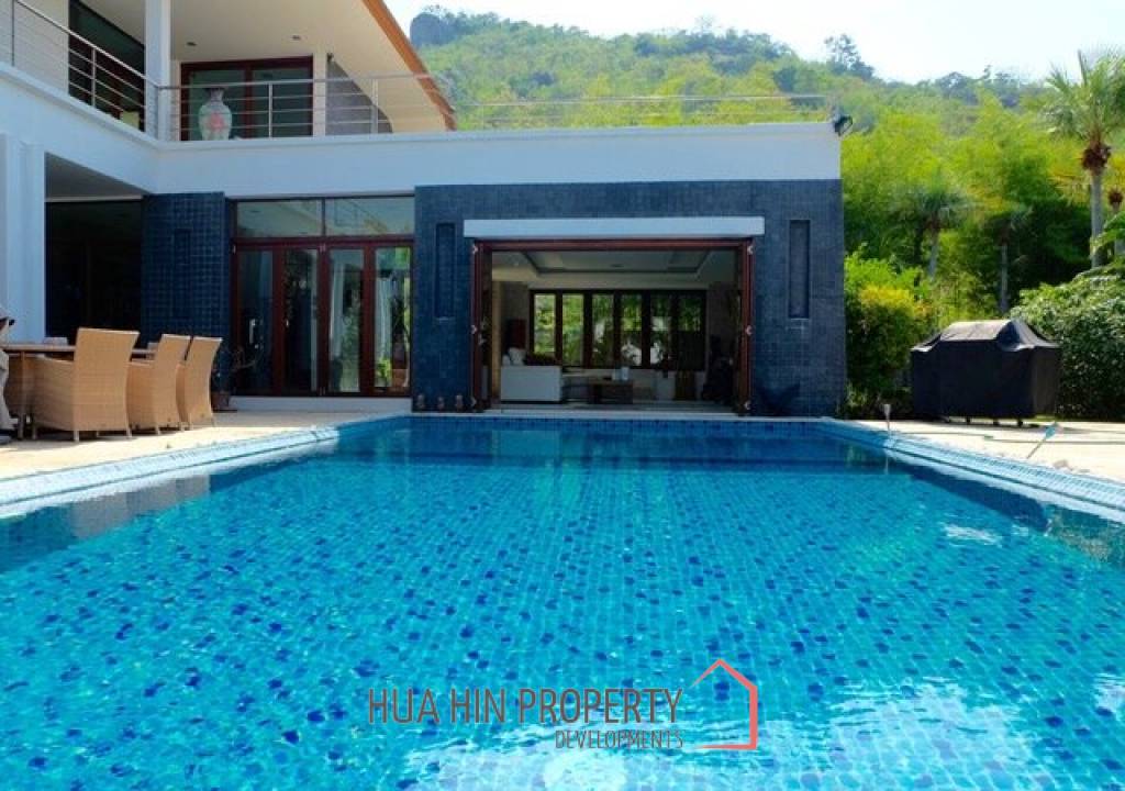 Phu Montra : Luxury 3 Bedroom Pool Villa