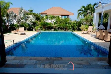 Phu Montra : Luxury 3 Bedroom Pool Villa