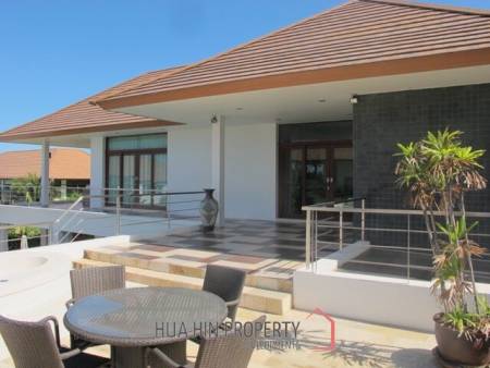 Phu Montra : Luxury 3 Bedroom Pool Villa