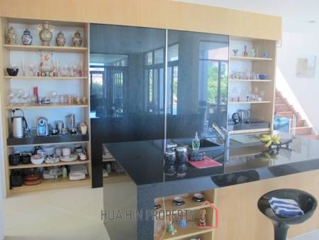 Phu Montra : Luxury 3 Bedroom Pool Villa